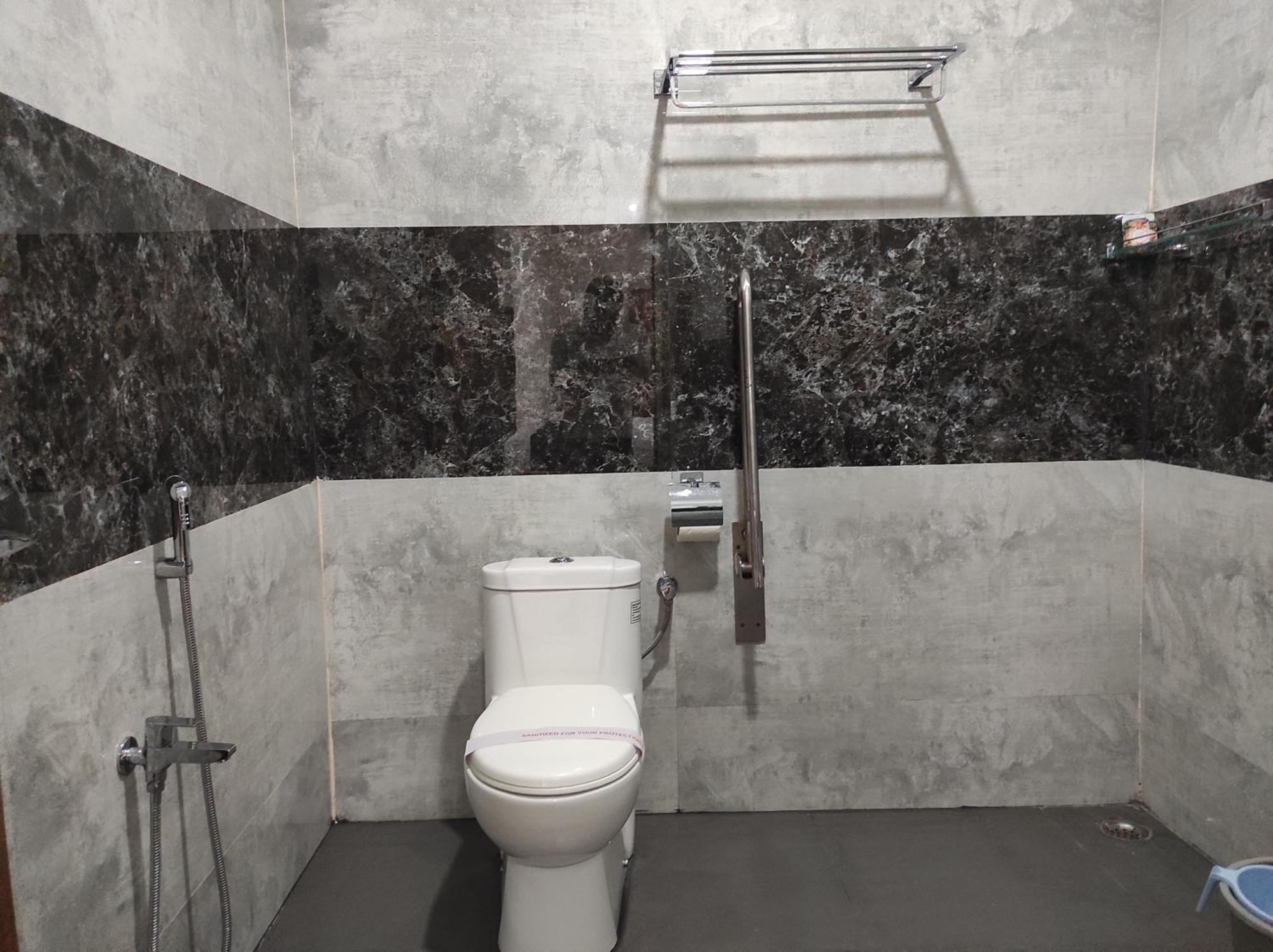 Hotel A G Palace Duliagaon Ngoại thất bức ảnh